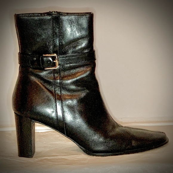Coach ankle boots with buckle, size 6B, black leather, made in Italy, no box. - Picture 2 of 11